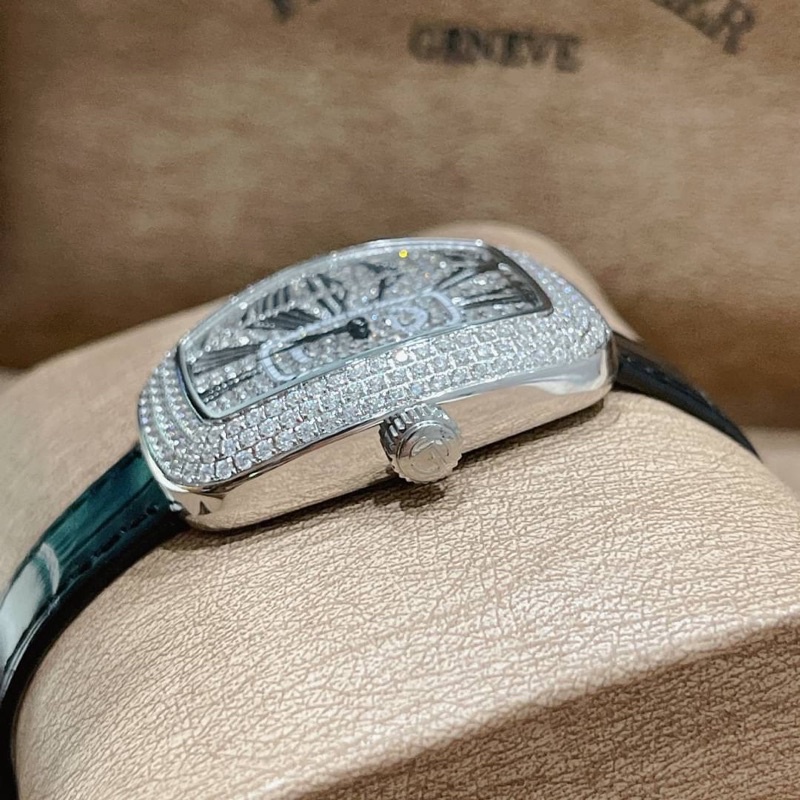 นาฬิกาผู้หญิงระบบถ่าน SIZE 34MM