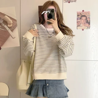 FASHION.61 เสื้อเเขนยาวคอกลมผู้หญิง เสื้อคลุมลายริ้ว รุ่น W6874
