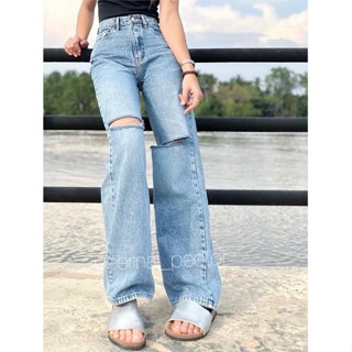 กางเกงยีนส์ "Oops Jeans" ทรงกระบอกแต่งขาดเข่า งานสวยมากๆๆๆ