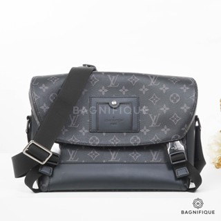 LOUIS VUITTON MESSENGER VAYAGER ECLIPES