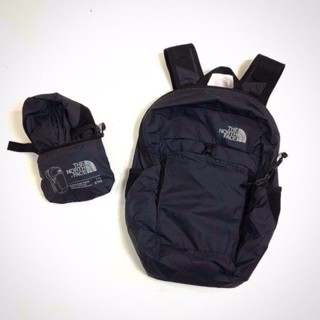 กระเป๋าเป้ตะขอหน้า The North Face 17L