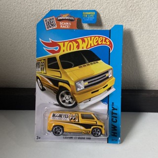 รถเหล็ก รถฮอทวีล Hot wheels custom 77dodge van mooneyes 🇺🇸