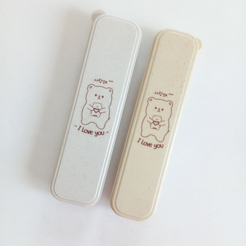 บุตรดี กล่องช้อนส้อม ชุดช้อนส้อมพกพา พี่หมีเลิฟ น่ารัก 4สี ขนาด5×21cm/6×21cm ปลอดภัย BPA Free พร้อมส่ง ร้านไทย