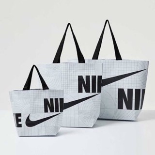 [พร้อมส่ง‼️] กระเป๋า Nike Reusable Shopping Bag กระเป๋าชอปปิ้งสุดฮิตจากเกาหลี🇰🇷 [ลิขสิทธิ์แท้จาก NIKE]