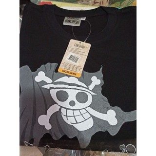 เสื้อยืด One Piece ลายกลุ่มหมวกฟาง