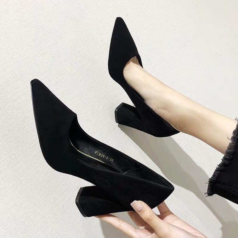 Size:34-40 รองเท้าส้นสูงออฟฟิศ รองเท้าส้นสูงสีดำหัวแหลมใหม่ของผู้หญิง มีส้นสูง 5/7/9cm ส้นหนา ปั๊มหนังกลับผู้หญิง
