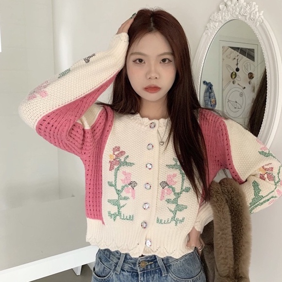 JARINYA  เสื้อไหมพรมงานปีกทั้งตัว เนื้อผ้าเกรดพรีเมี่ยม สีชมพูขาว เข้ากันได้ดีมาก ใส่แล้วดูแพง (T145)