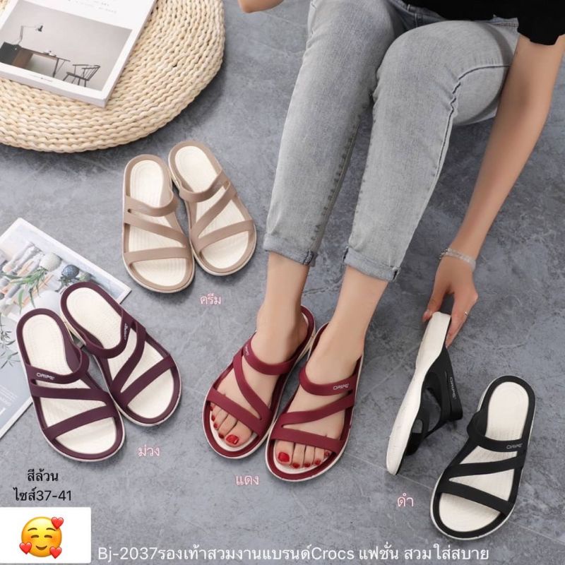 Crocs รองเท้าแตะเพื่อสุขภาพงาน สวมใส่สบาย รองเท้าลำลอง กันลื่น มี4สี ไซส์37-41 ไซส์ปกติ เท้าอวบมาก+1ไซส์ BJ2037