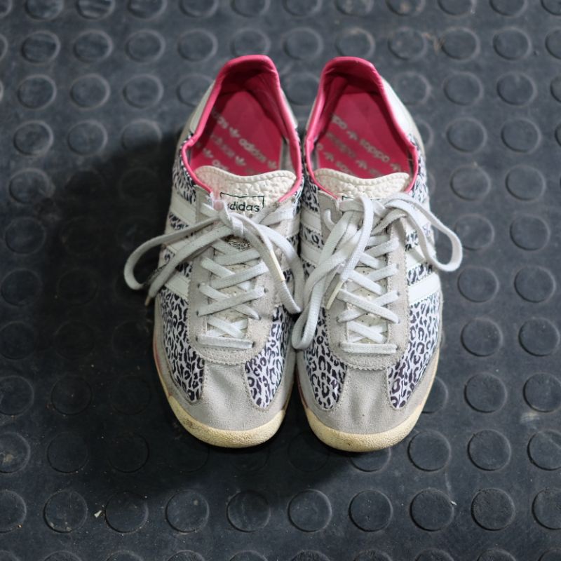 Adidas SL7 เสือดาว**