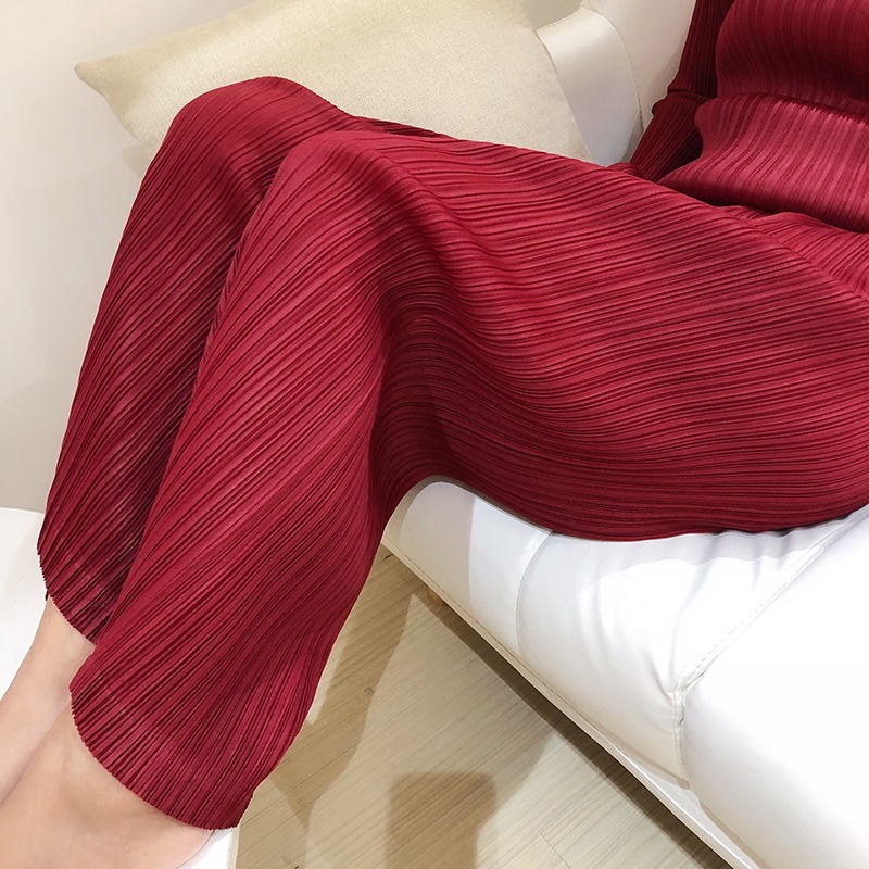 Issey Miyake กางเกงจีบผู้หญิงระดับไฮเอนด์รู้สึกว่าผ้าม่านขากว้างตรงกางเกงผ้าเดรป