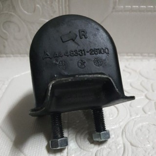 ยางกันกระแทกปีกนกล่าง Toyota LH112 (48311-21600)