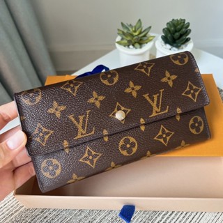 Lv Trifold wallet มือสองของแท้💯ค่ะ (รบกวนทั่กแชทก่อนสั่งค่ะ)