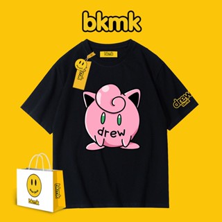 พร้อมส่ง เสื้อยืดแขนสั้น ผ้าฝ้าย ทรงหลวม พิมพ์ลายการ์ตูนหน้ายิ้ม Drew-bkmk เข้ากับทุกการแต่งกาย แฟชั่นฤดูร้อน สไตล์สตรีท อเมริกัน สําหรับผู้ชาย