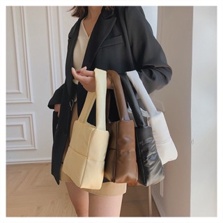 กระเป๋าสะพายแฟชั่น รุ่นsofty ฮิตมากตอนนี้ พร้อมส่ง