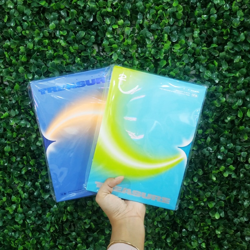 TREASURE ALBUM - CHAPTER TWO