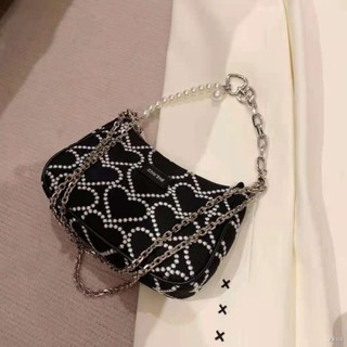 พร้อมส่ง⭐🌈Love pearl กระเป๋าถือใต้วงแขนผู้หญิง all-match chain ไหล่ messenger bag