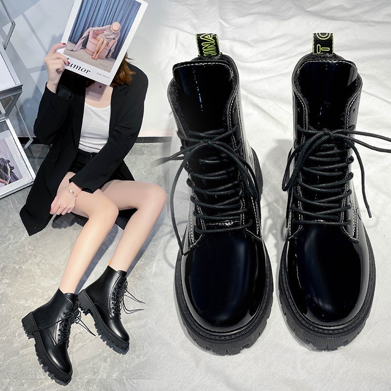 Fashion Boots 404 บาท ไซส์31-44รองเท้าผู้หญิงไซส์ใหญ่41รองเท้ามาร์ตินแบบเดียวกันที่นิยมในโลกออนไลน์42รองเท้าบู๊ตผ้าฝ้ายสีดำสำหรับมอเตอร์ไซค์พื Women Shoes