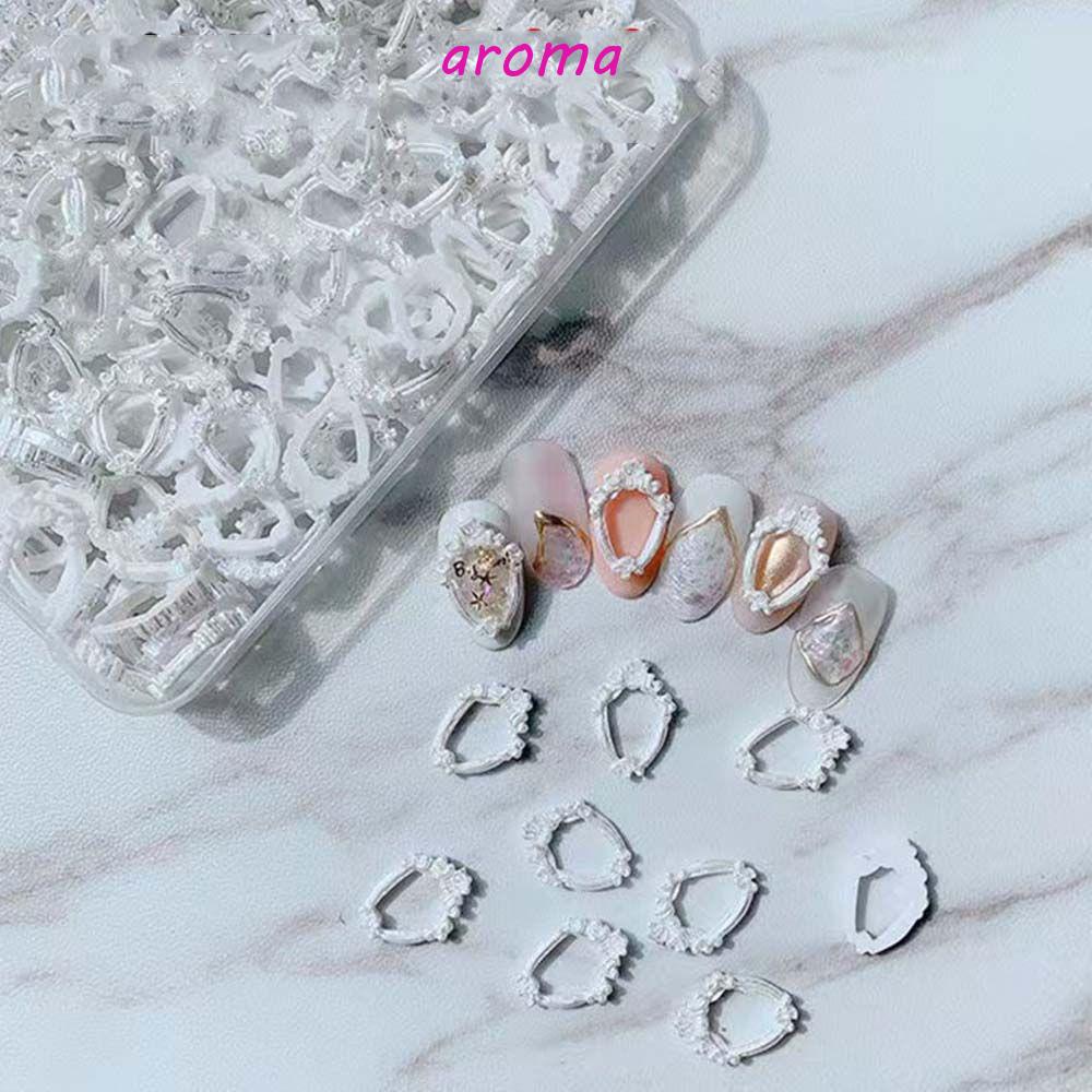 Aroma อุปกรณ์ตกแต่งเล็บ เครื่องประดับ จี้แกะสลักลาย 3D สีขาว สไตล์ฝรั่งเศส เรโทร