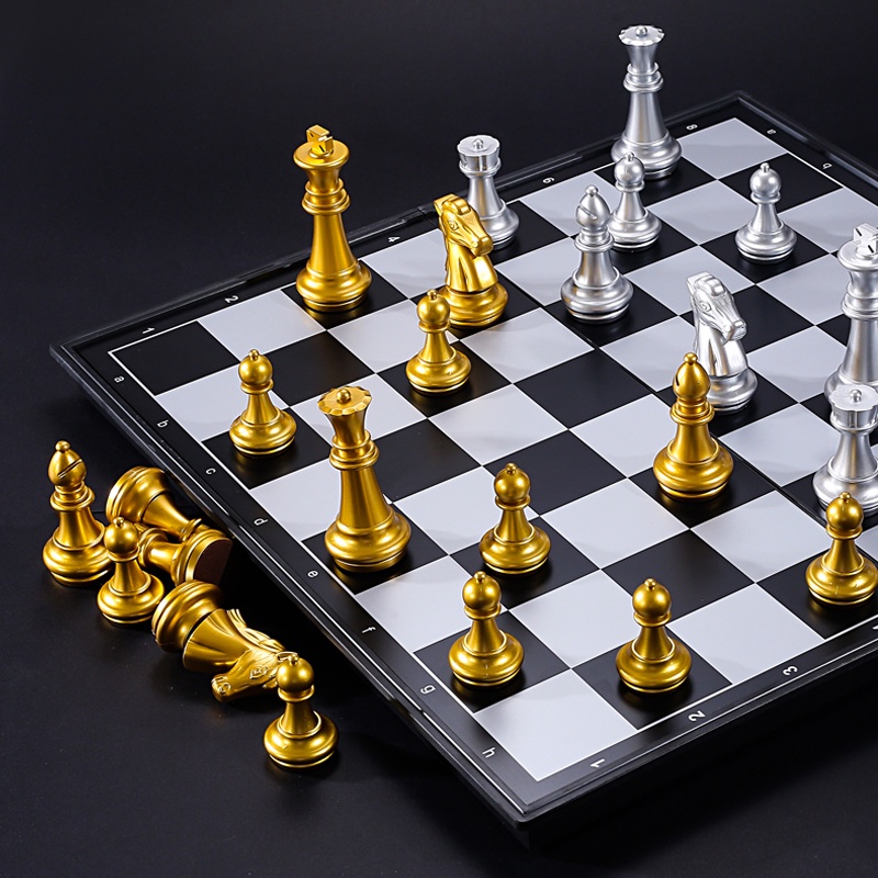 32/36cm Big Size Medieval Chess Sets With Magnetic Large Chess board 32 Chess Pieces Table Carrom Board Games Figure Set