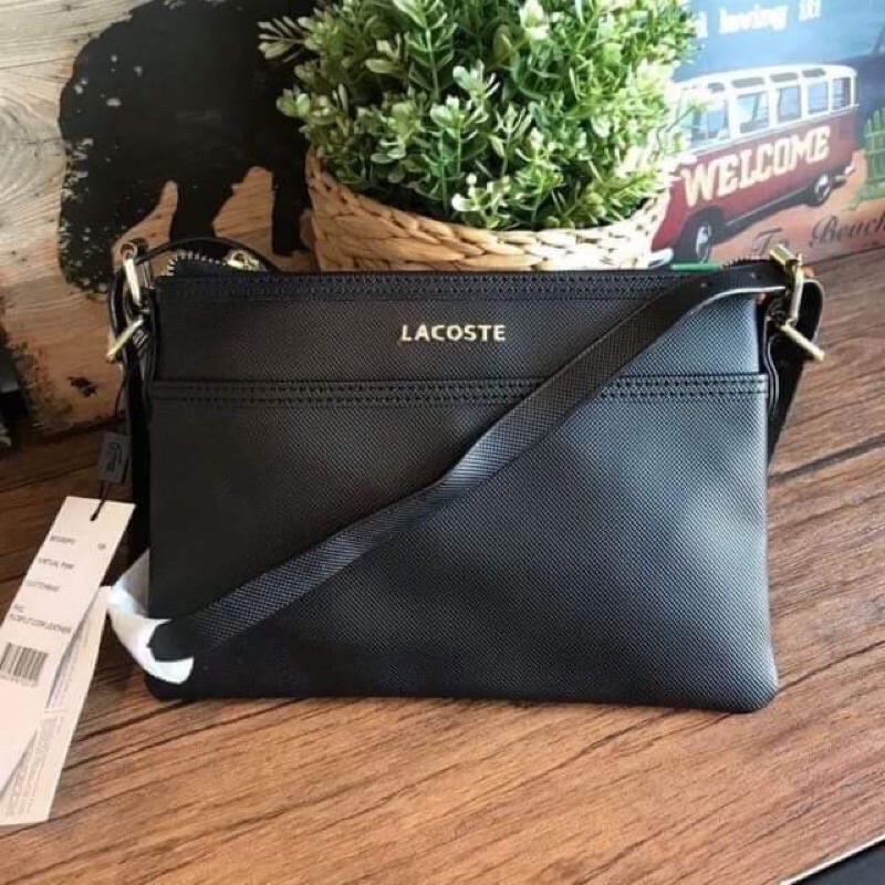 กระเป๋าสะพาย Lacoste clutch bag ใบเล็กน่ารัก
