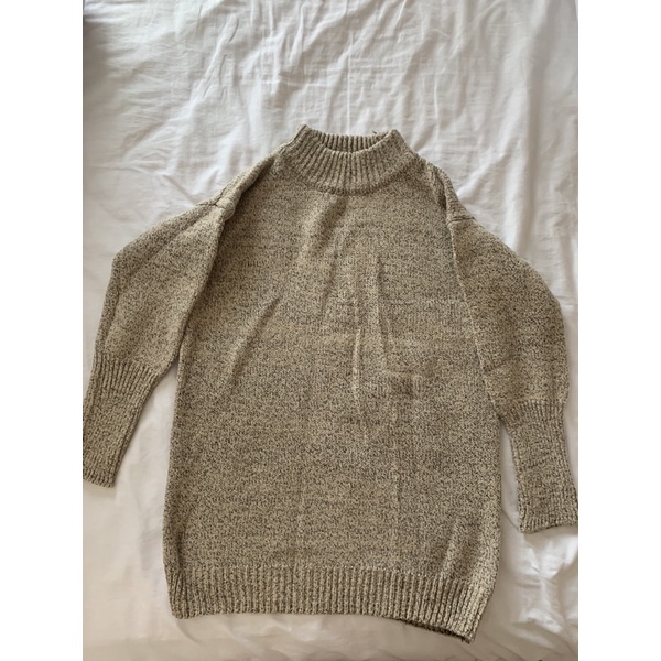 เสื้อไหมพรมsweaterสีเบจ