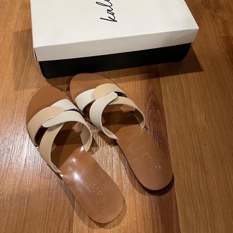 kale official  รุ่น clemence size 37 รองเท้าแตะ มือสอง