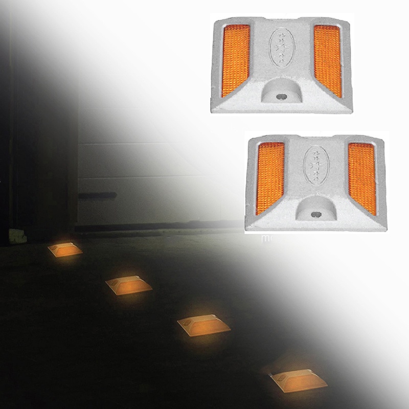 Hot styleCar สะท้อนแสงแผนที่ Stud Light Heavy Duty อลูมิเนียม Night Vision Road Marker 95 * 95 * 40 