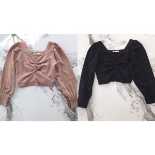 เสื้อแขนยาว Uniqlo แท้ มี2สีค่ะ Used