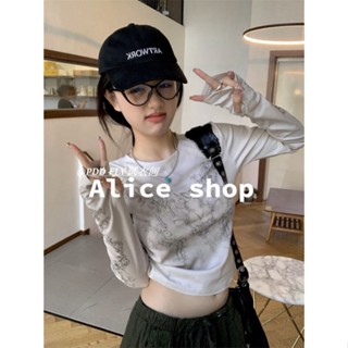 Alice  เสื้อครอป เสื้อยืดแขนยาวผู้หญิง 2022 ใหม่  ins สวยงาม Unique Chic S051099 36Z230909