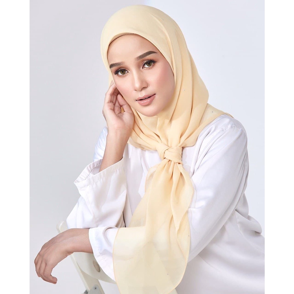Bawal Camelia ในบัตเตอร์ครีม
