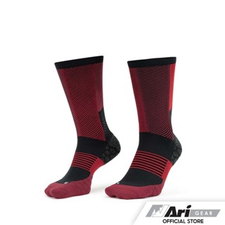 ARI RACING RUNNING CREW SOCKS - BLACK/RED/BRICK ถุงเท้าวิ่ง อาริ เรซซิ่ง รันนิ่ง สีดำแดง