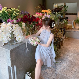 ชุดเดรสกระโปรงสั้น แขนกุด เอวแคบ แต่งลูกไม้ สีเทา สีฟ้า สไตล์ฝรั่งเศส เหมาะกับฤดูร้อน สําหรับสตรี