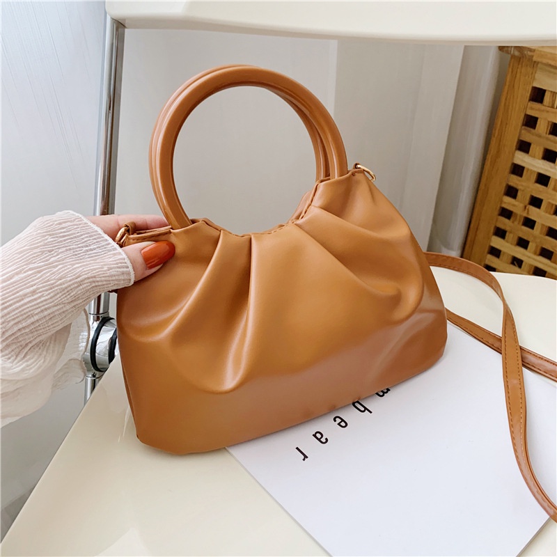 พร้อมส่ง กระเป๋าถือและสะพาย วัยรุ่น กำลังฮอต