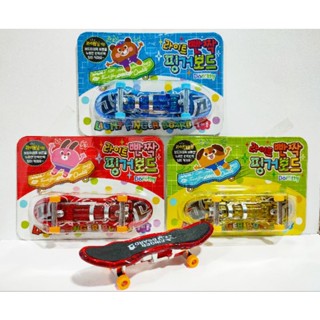 Finger Skateboard สเก็ตบอร์ดนิ้ว สเก็ตบอร์ดจิ๋ว ของเล่นเด็กสเก็ตบอร์ดนิ้วมีไฟ