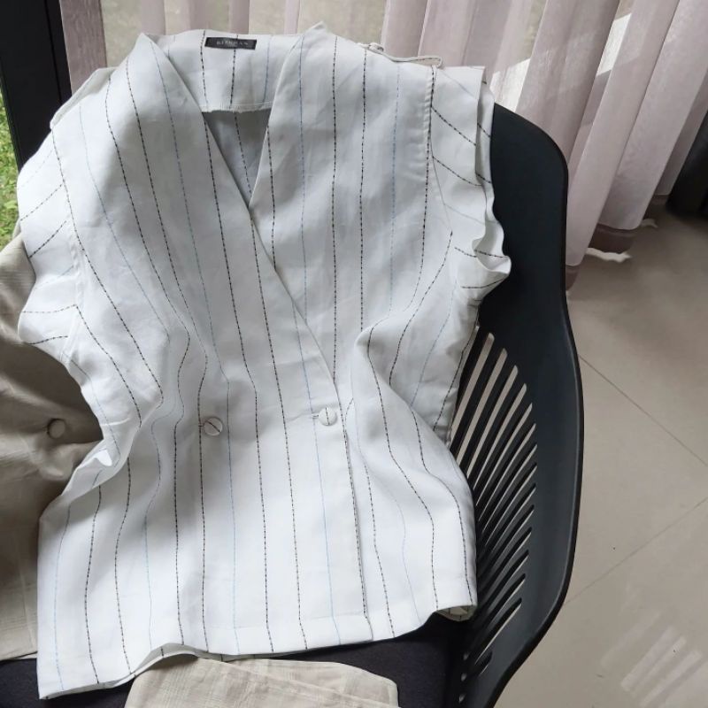 Okura Blazer เสื้อทรงสูท ผ้าลินิน 100% กระเป๋าด้านข้าง ใช้งานได้จริง
