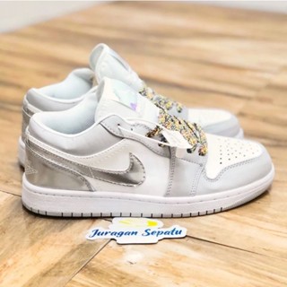 Nike Air Jordan 1 Low SE "Tear Away"