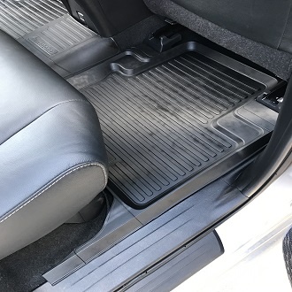 (จัดชุด) ผ้ายางปูพื้นรถ และ ถาดท้ายรถ TOYOTA INNOVA CRYSTA ปี 2015-2026 (ตัวเต็ม)(แถมผ้า) พรมรถยนต์ - รูปที่ 5