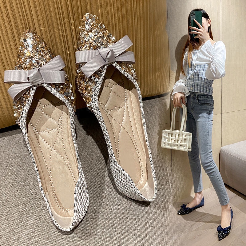 35-40 สตรีหัวแหลม Rhinestone รองเท้าสไตล์เกาหลีหวานน่ารักกุทัณฑ์ลำลองน้ำหนักเบาสบายระบายอากาศแฟชั่นรองเท้าแบน