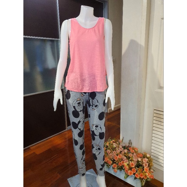 Se65185เสื้อกล้ามโชว์หลังสีชมพูมือสอง