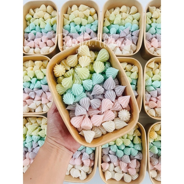 อาลัว กะทิอบควันเทียนสีพาสเทล สูตรหวานน้อย กรอบนิดๆ ข้างในหนึบๆ ขนาด 300g/500g