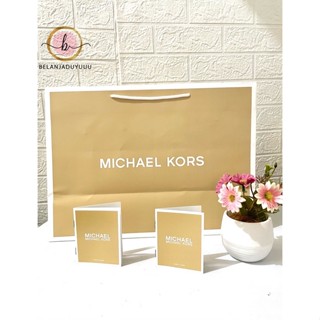 ถุงกระดาษแบรนด์เนม Michael Kors