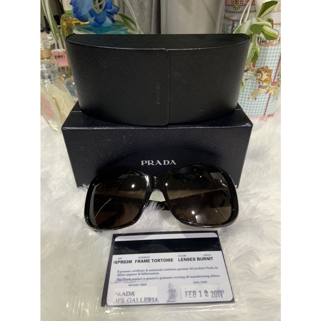 Prada แว่นกันแท้มือสอง