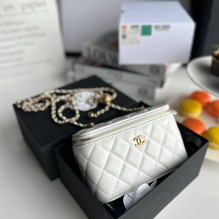 CHANEL MINI VANITY WITH Adjustable chain in lamb ss21 with holo 31