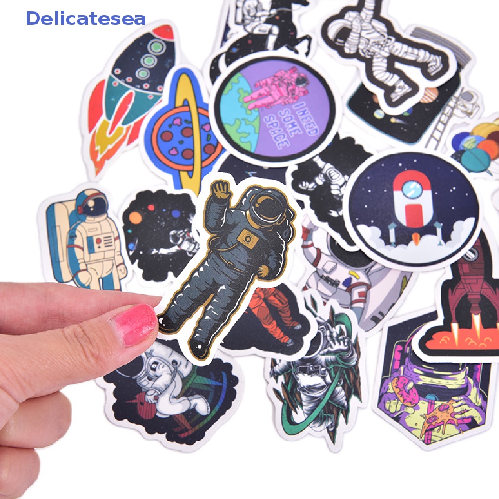 [Delicatesea] สติกเกอร์ ลายนักบินอวกาศ สําหรับติดตกแต่งสเก็ตบอร์ด แล็ปท็อป กระเป๋าเดินทาง 50 ชิ้น