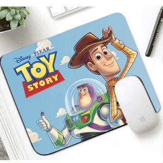 TOY แผ่นรองเม้าส์ แผ่นรองเมาส์ เมาส์ สี่เหลี่ยม  ลาย TOY STORY   1  นุ่มมือ ขนาด 21 x 26 cm สวยงาม น่าใช้งาน งานสวย  PMY