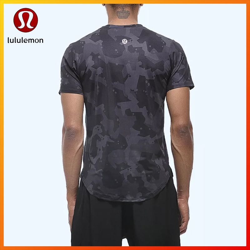 Lululemon ใหม่ เสื้อกีฬาโยคะ คอกลม แขนสั้น ผ้ายืด ลายพราง สไตล์คลาสสิก สําหรับผู้ชาย 22