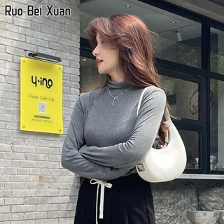 RUO BEI XUAN เสื้อแขนยาวผู้หญิงเวอร์ชั่นเกาหลีของเสื้อท่อนล่างถักสีทึบบางขั้นพื้นฐาน