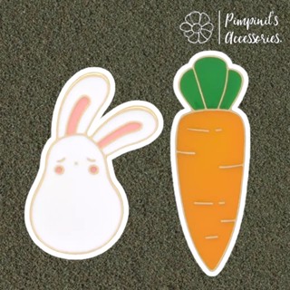 ʕ •ᴥ•ʔ ✿ พร้อมส่ง : เข็มกลัดเซ็ทกระต่ายขาวและแครอท | White Rabbit &amp; Carrot Enamel Brooch Pin Set.