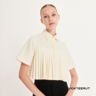 VICKTEERUT Re-Edition Short Sleeve Pleated Shirt เสื้อเชิ้ตแขนสั้น อัดพลีท