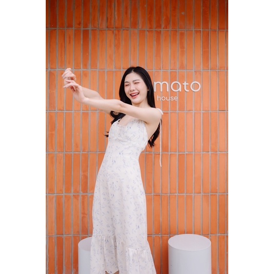 Nooch.Closet : เดรสยาวดอกฟ้า Bluebell Floral Dress